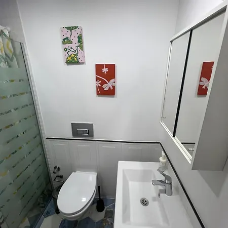 Cute Ikea House With A Garden Close To The Fast Internet Apartmán